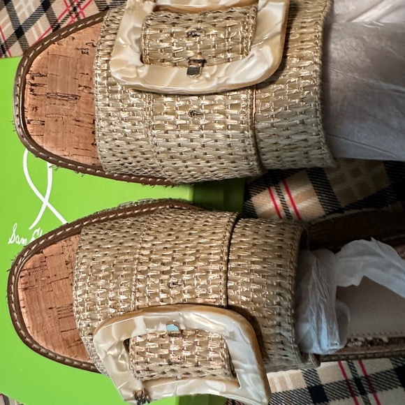 Sam Edelman Women's Livi Wedge Sandal - Picture 8 of 8